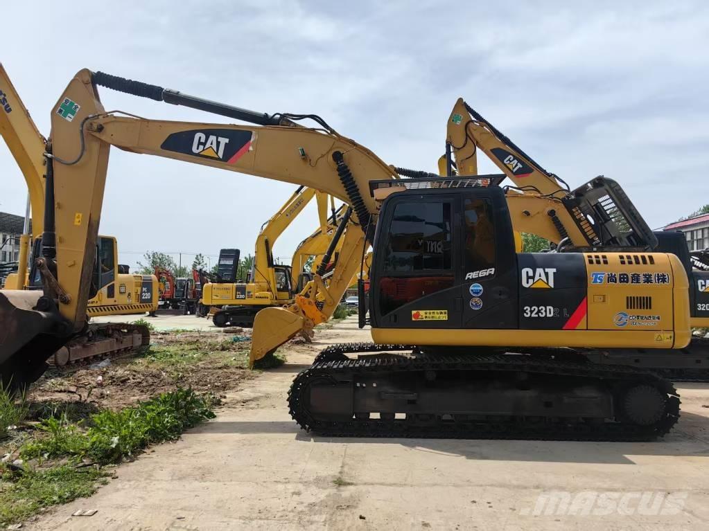 CAT 323 D Excavadoras sobre orugas