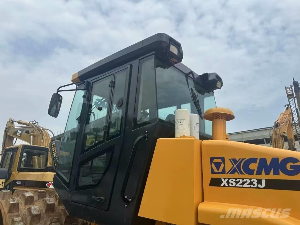 XCMG XS 223 J Rodillos de un solo tambor