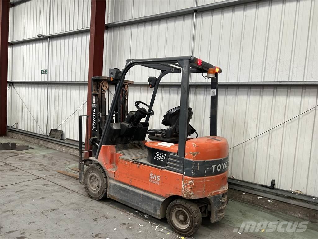 Toyota 7FBMF25 Carretillas de horquilla eléctrica