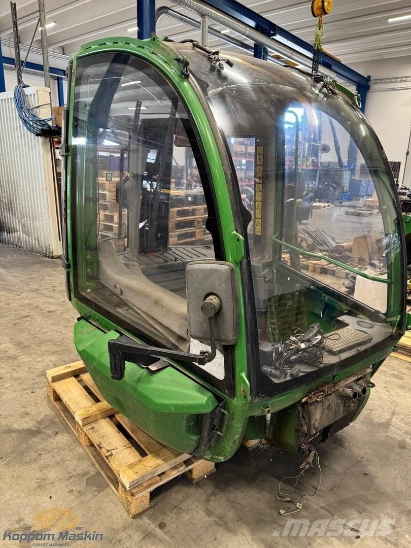 John Deere 1210E Cabina