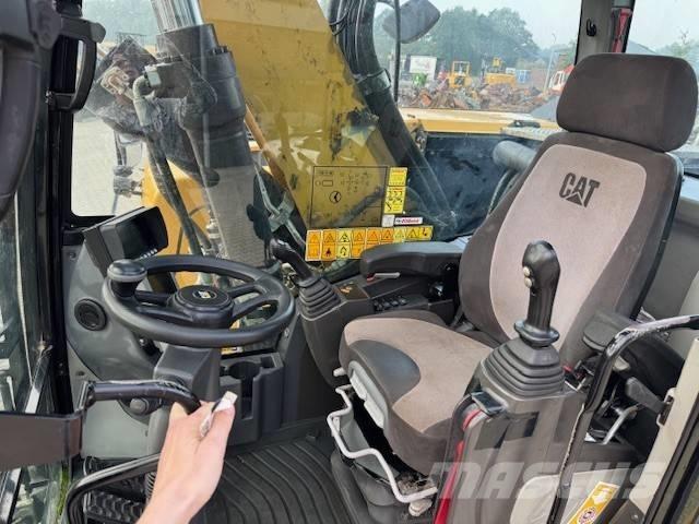 CAT M 320 F Excavadoras de ruedas