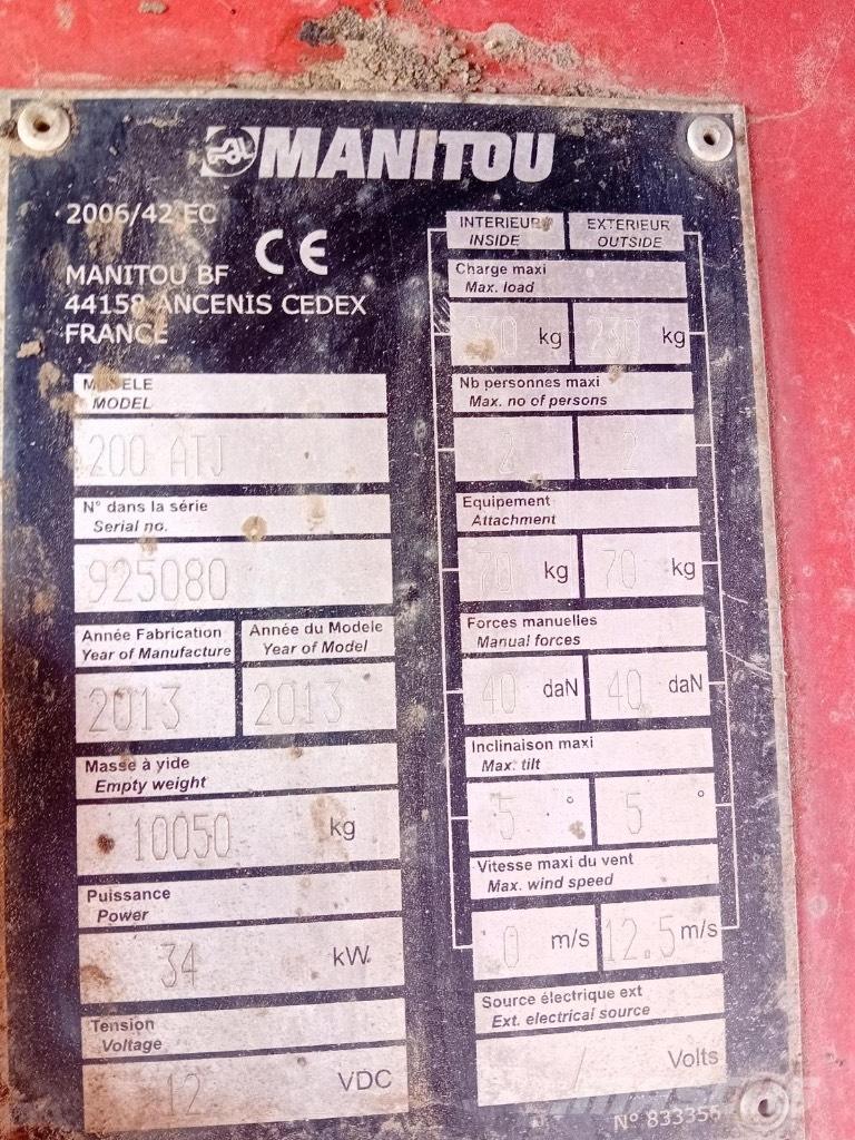 Manitou 200 ATJ Plataformas con brazo de elevación manual