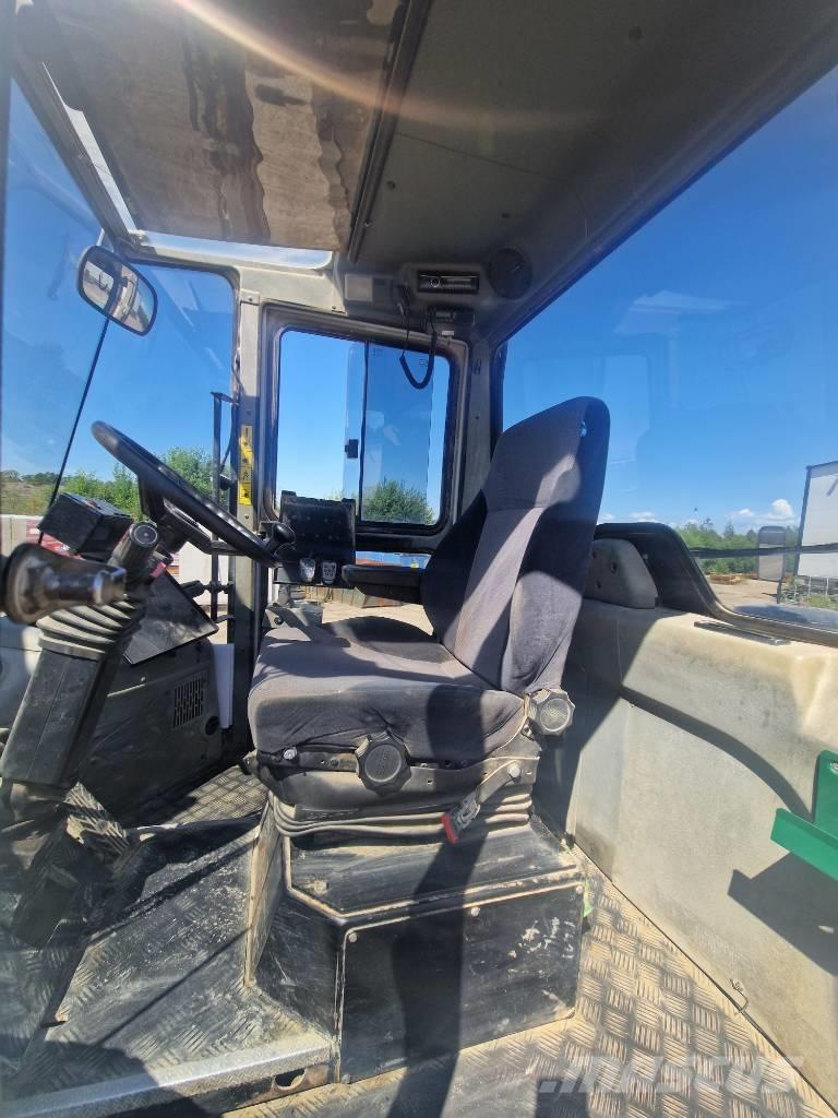 SMV 32-1200B Camiones diesel