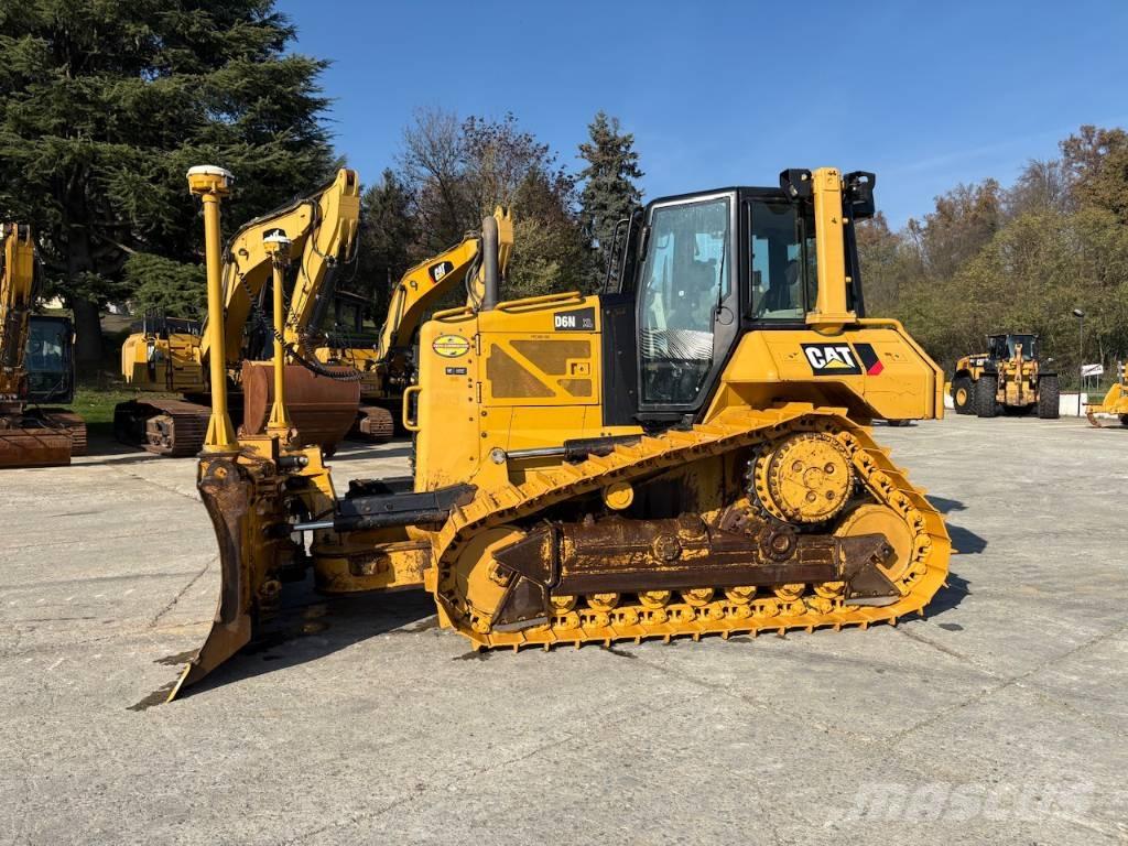 CAT D 6 N XL Buldozer sobre oruga