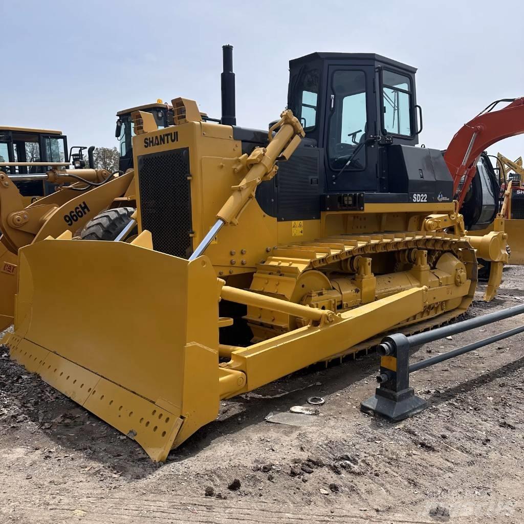 Shantui SD 22 Buldozer sobre oruga