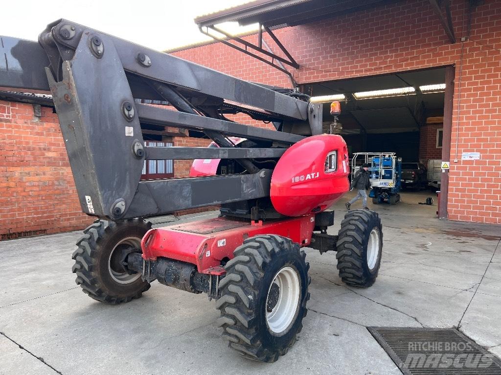 Manitou 180 ATJ Plataformas con brazo de elevación manual