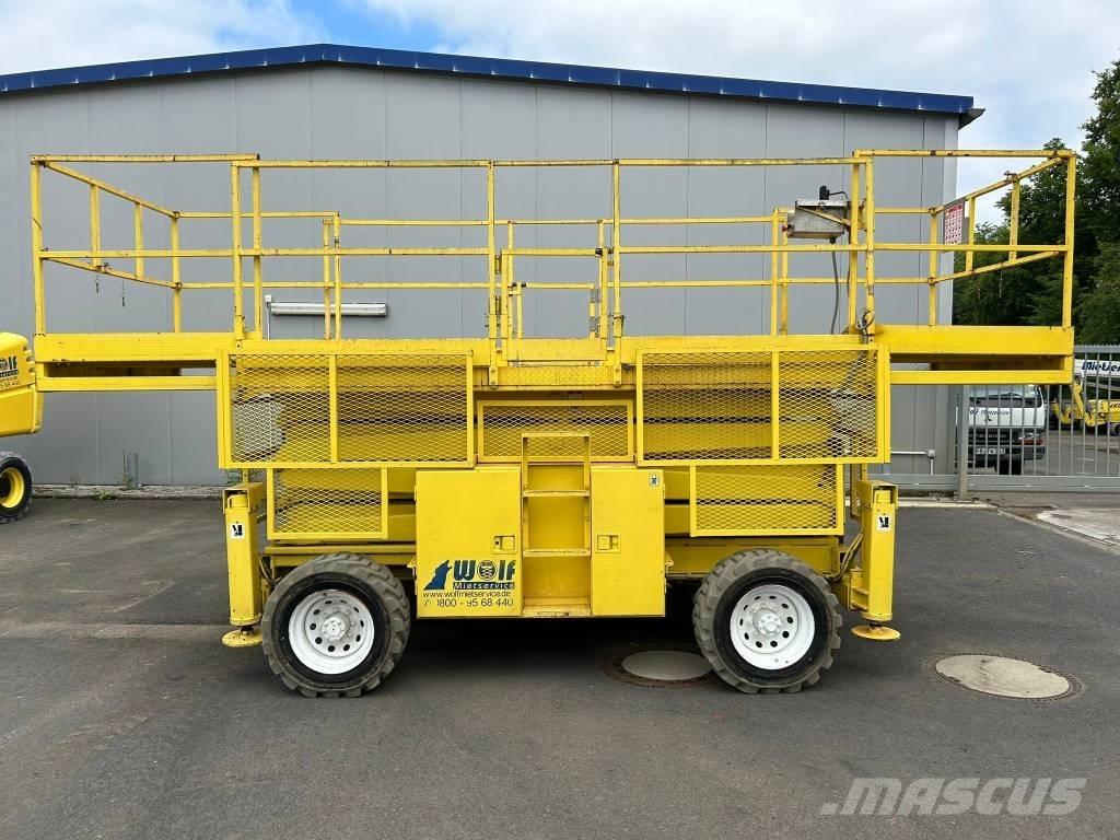 SkyJack SJ 8841 RT Plataformas tijera