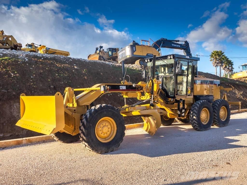 CAT 120 H VHP Niveladoras
