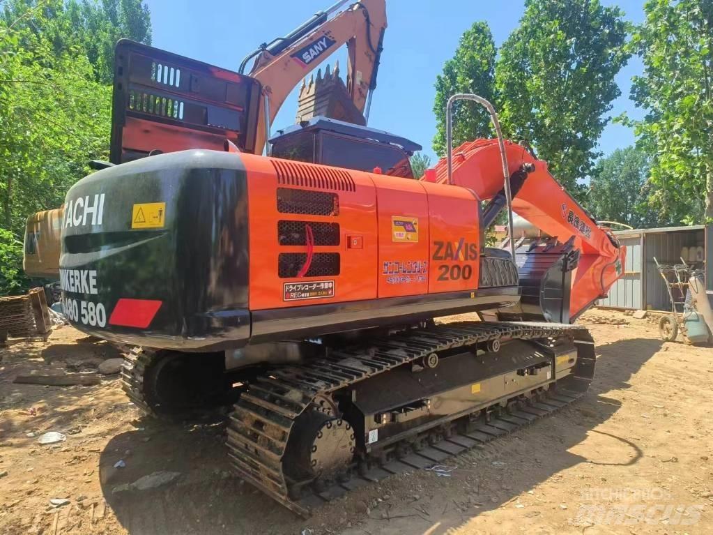 Hitachi ZX200 Excavadoras sobre orugas