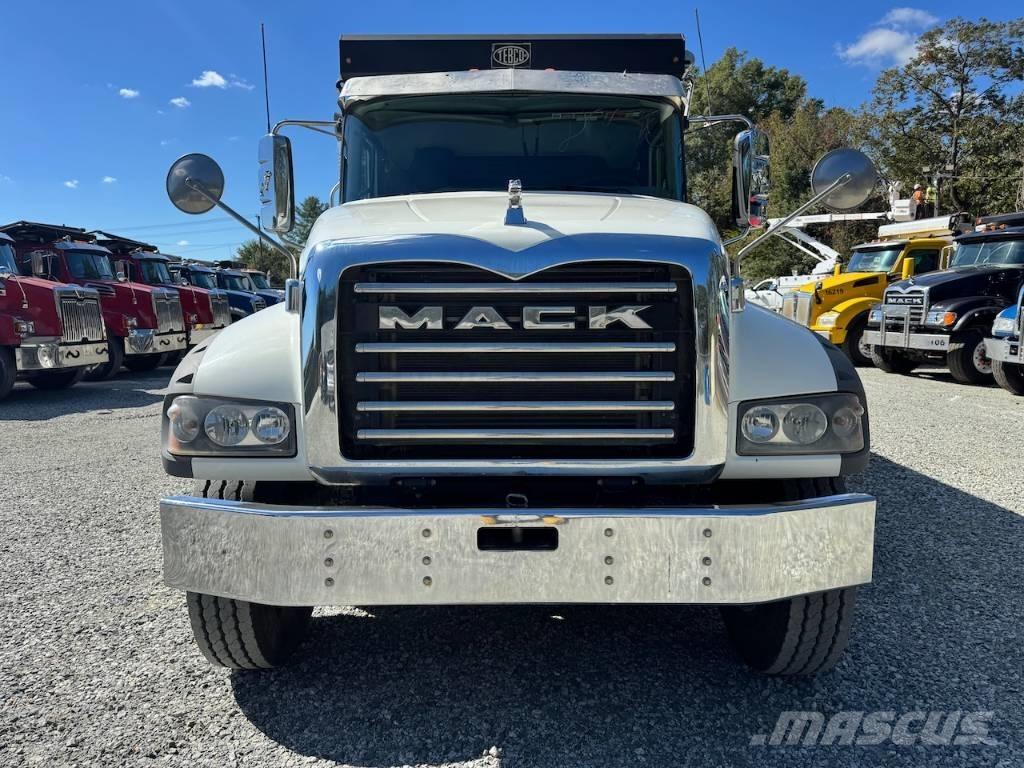 Mack Granite 84FR Bañeras basculantes usadas