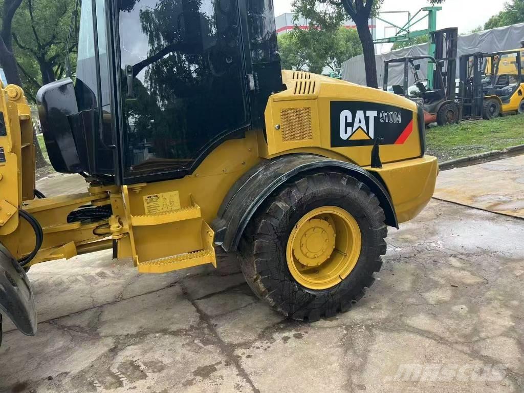 CAT 910 Cargadoras sobre ruedas