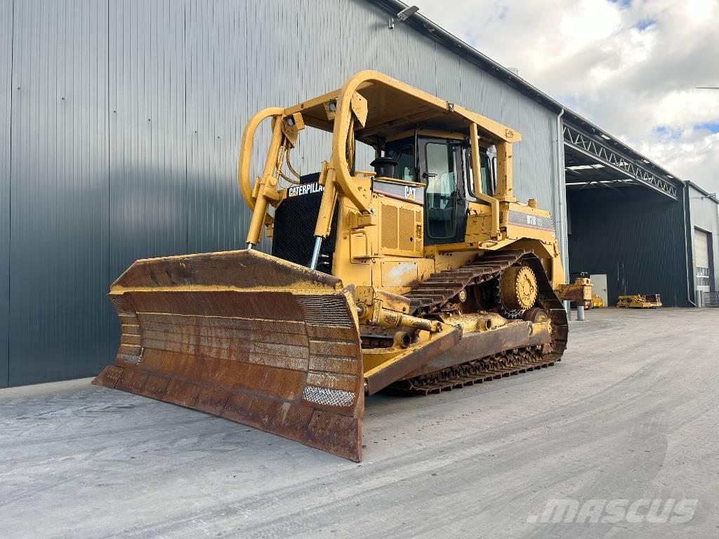 CAT D7R II Buldozer sobre oruga