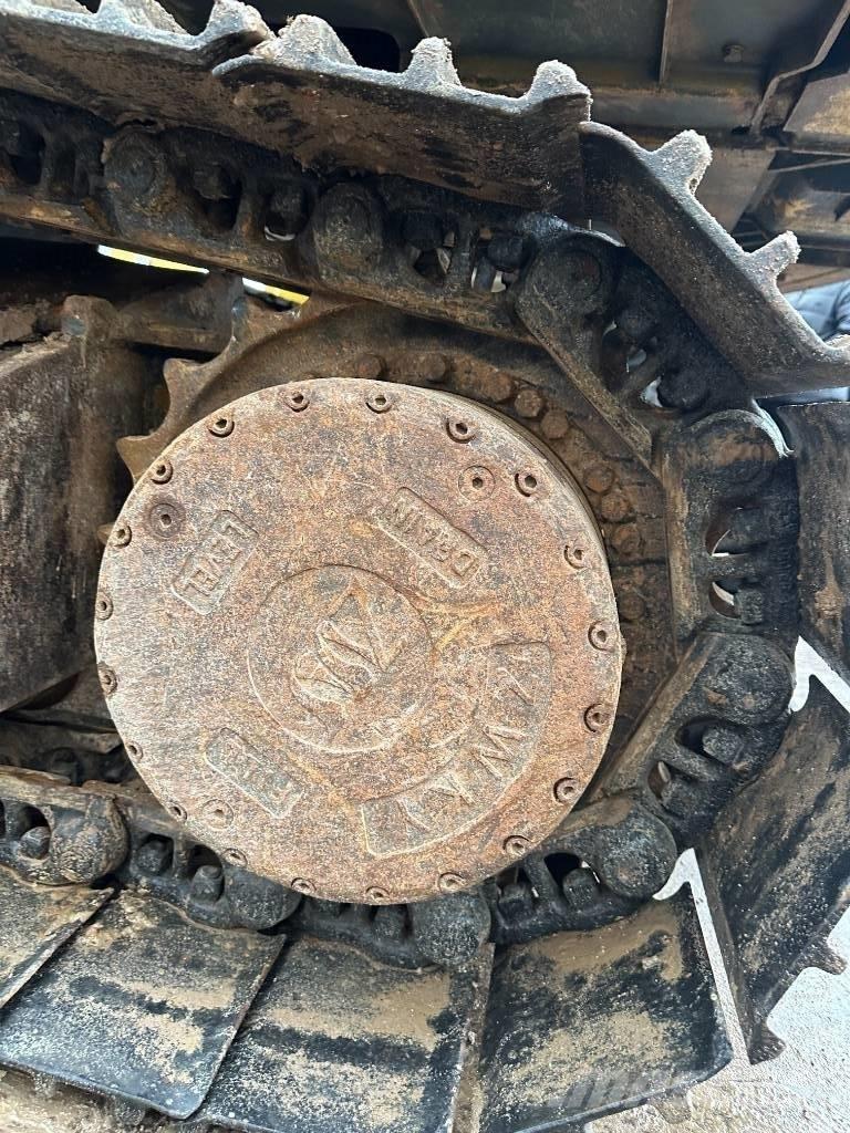 Hyundai 220LC-9S Excavadoras sobre orugas