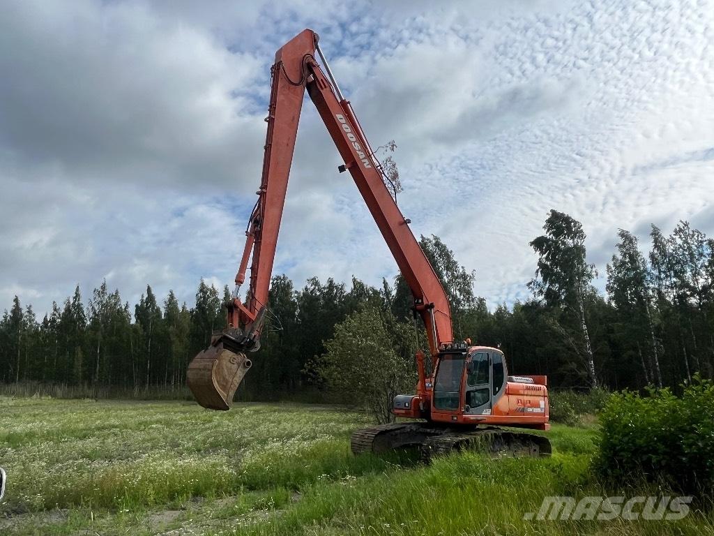 Doosan DX 225 LC Excavadoras de largo alcance