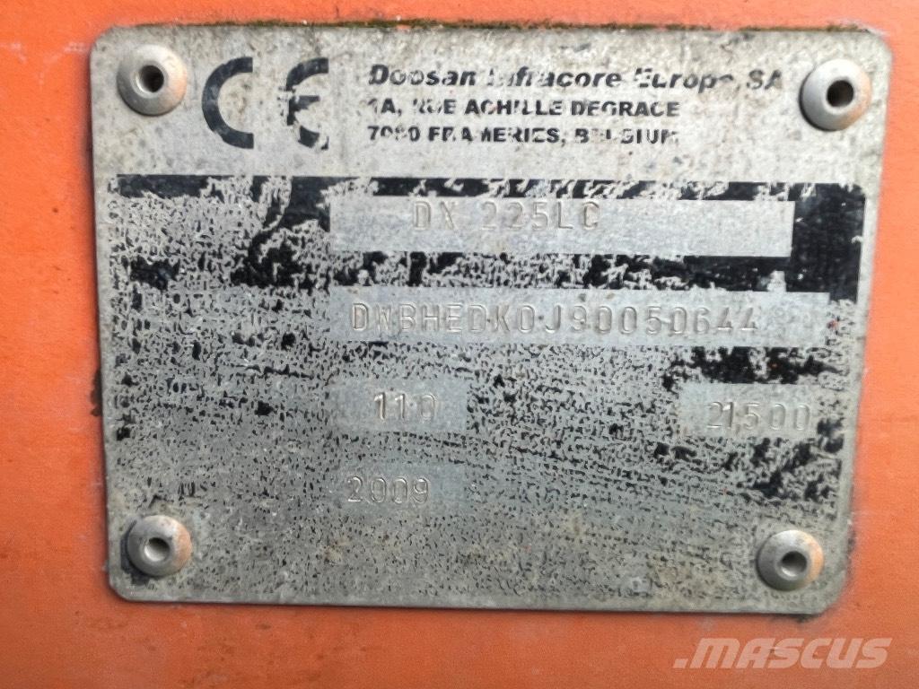 Doosan DX 225 LC Excavadoras de largo alcance