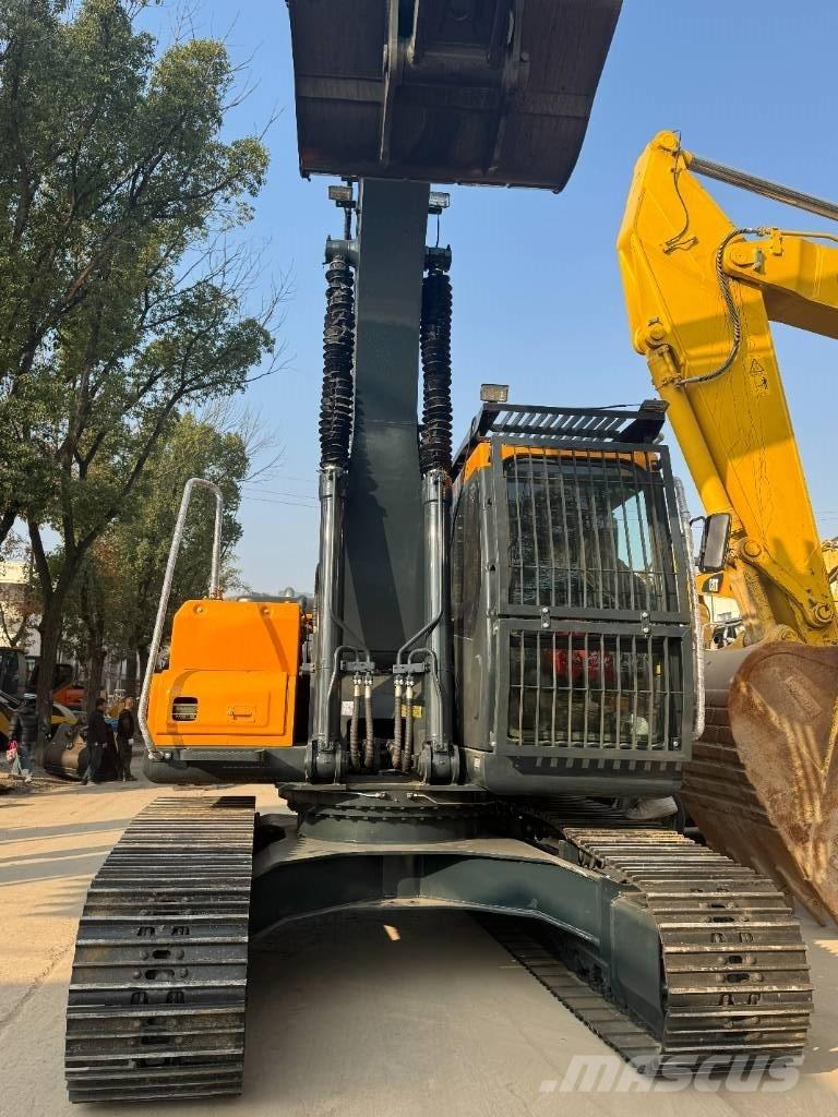 Hyundai HX 220 Excavadoras 7t - 12t