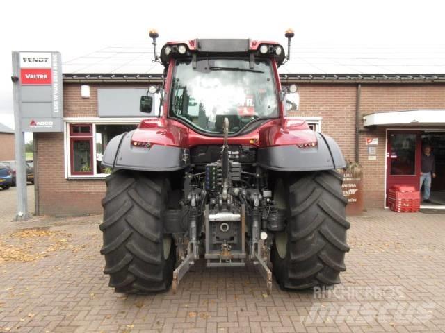 Valtra T154 VERSU Tractores