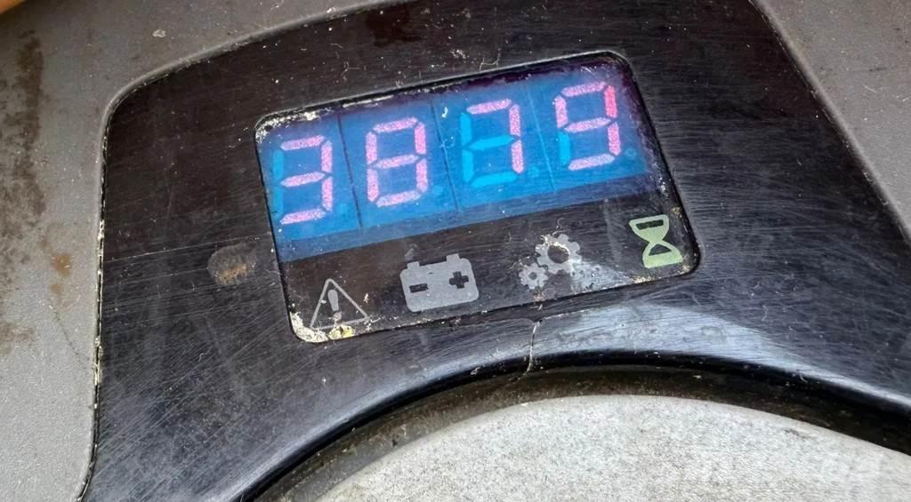 BT SWE200D Montacargas manual