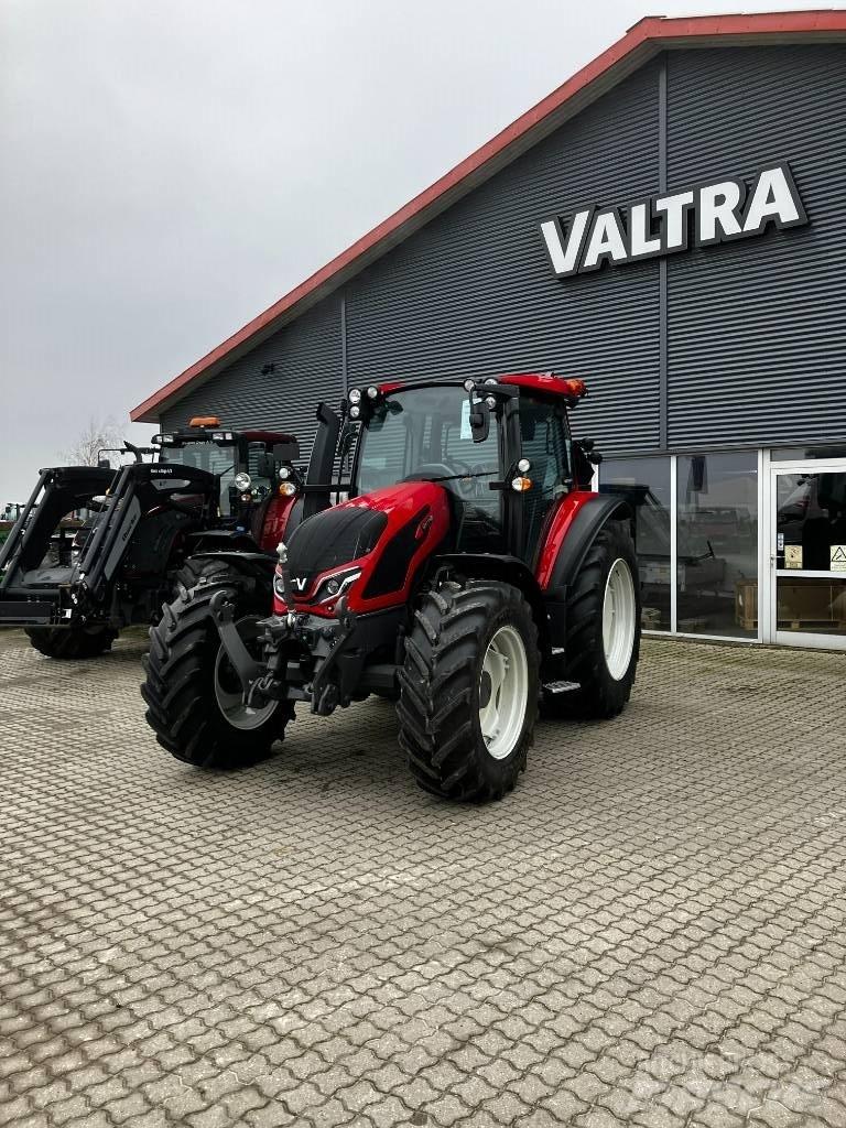 Valtra G135 Active Tractores