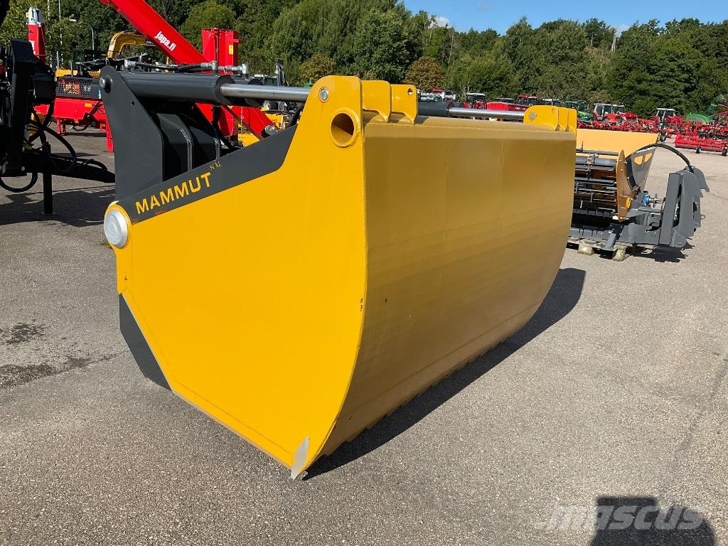 Mammut Blockuttagare Alimentadoras de animales