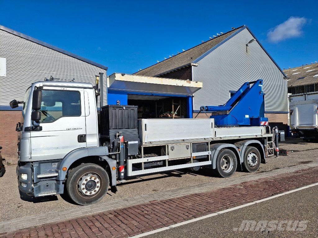 MAN TGM 26.340 6x2 Camiones con caja de remolque