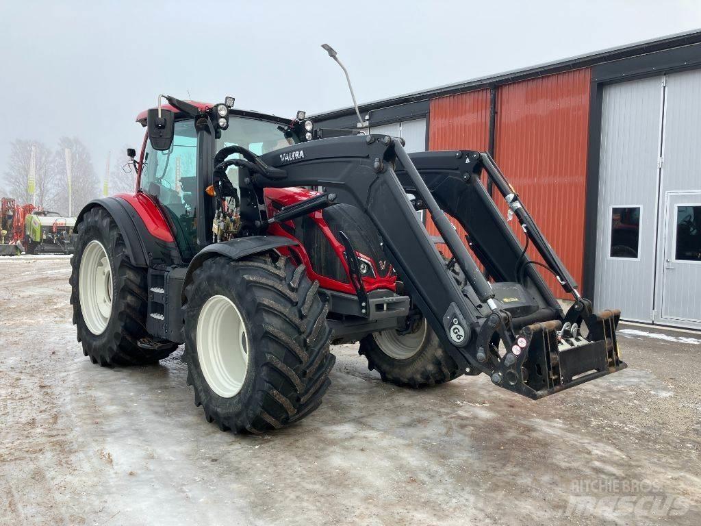 Valtra N174D Tractores