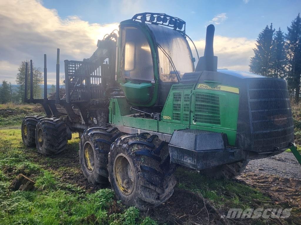 John Deere 1210 G Transportadoras