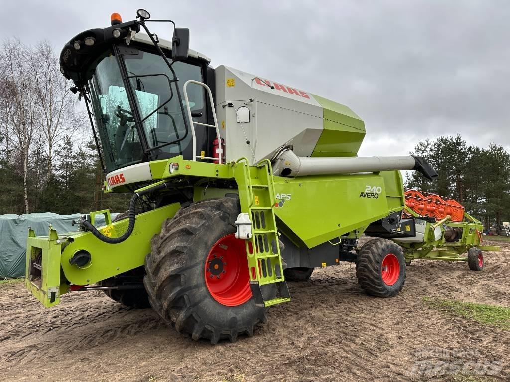 CLAAS Avero 240 Cosechadoras combinadas