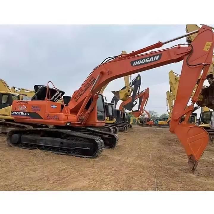 Doosan DH225 Excavadoras sobre orugas