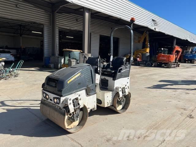 Bomag BW 100 AD-5 Rodillos de doble tambor