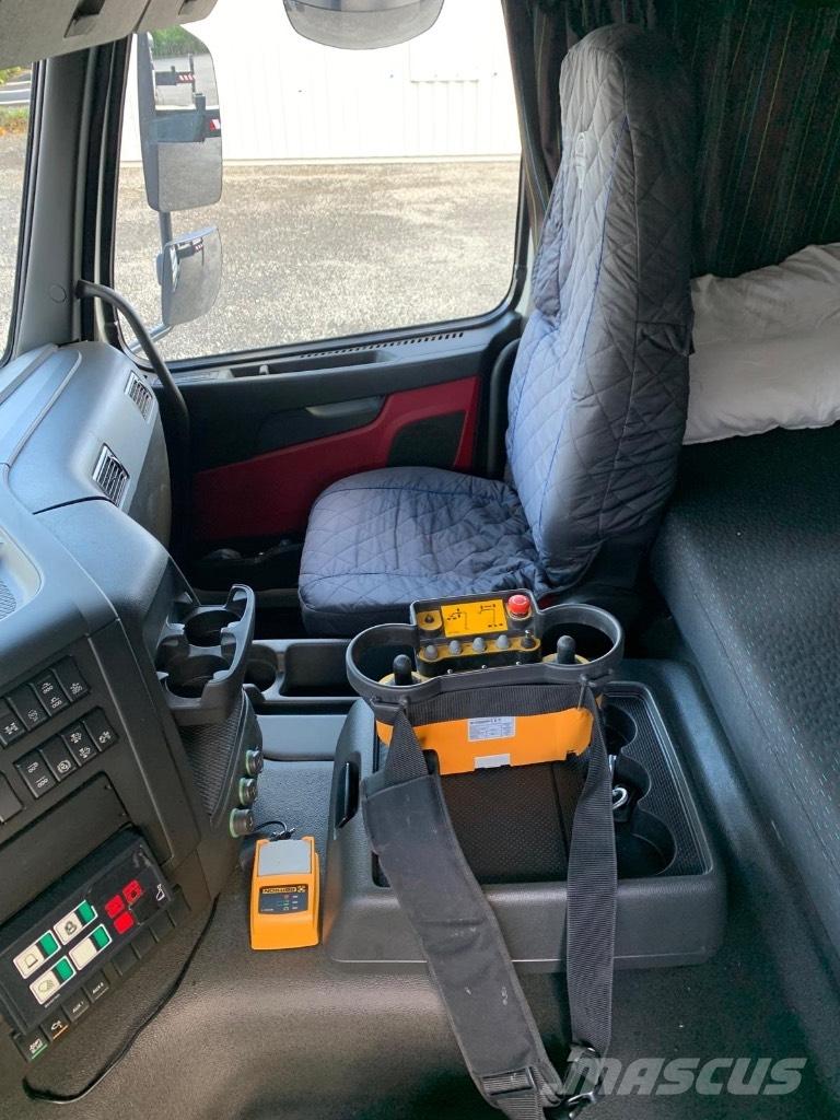 Bronto S90HLA Plataformas sobre camión