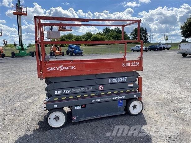 SkyJack SJ III 3226 Plataformas tijera