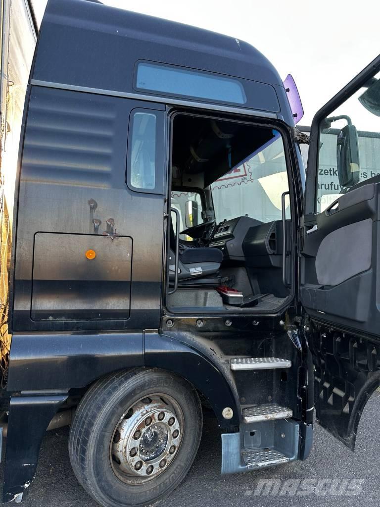 MAN TGA 18.440 Camiones con chasís y cabina