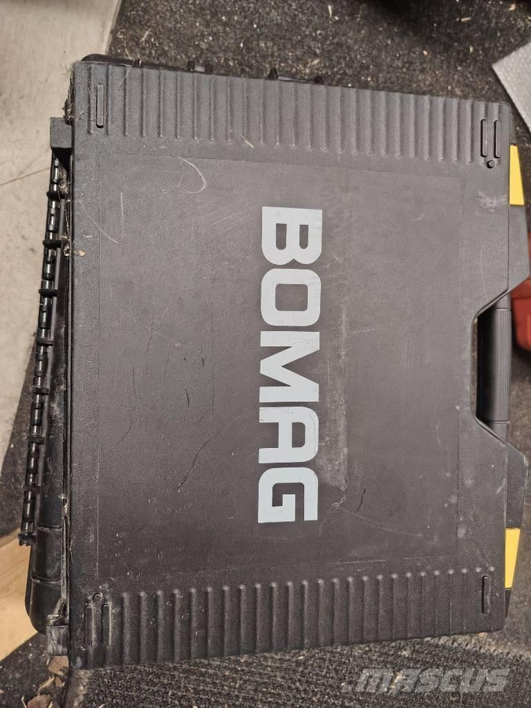 Bomag BW 216 D-4i Rodillos de un solo tambor