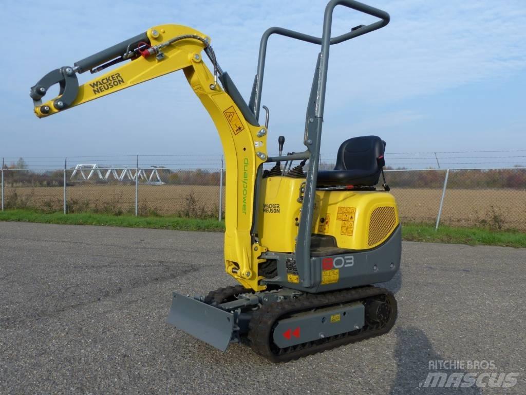 Wacker Neuson 803 Miniexcavadoras