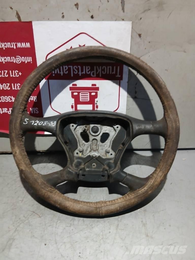 Scania P 94   1487519 Cabinas