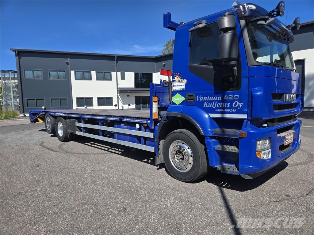 Iveco Stralis 26.420 Camiones de cama baja