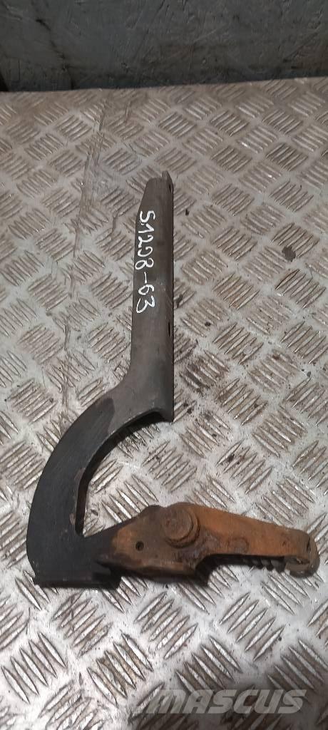 Scania 94 D. 1381480 Cabinas