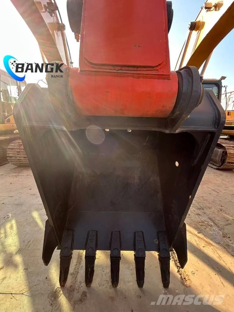 Hitachi ZX 240 Excavadoras sobre orugas