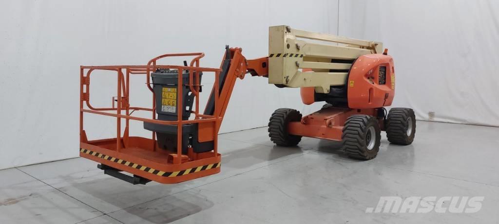 JLG 450 AJ Plataformas con brazo de elevación manual