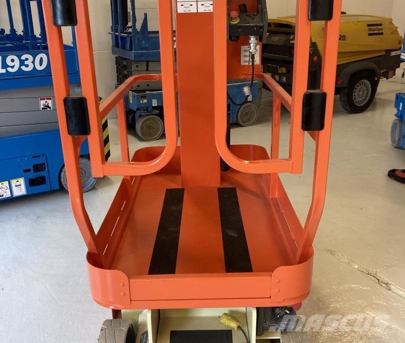 JLG 1230 ES Plataformas con jaula de elevación