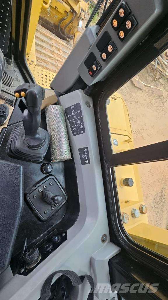 CAT D 6 T LGP Buldozer sobre oruga