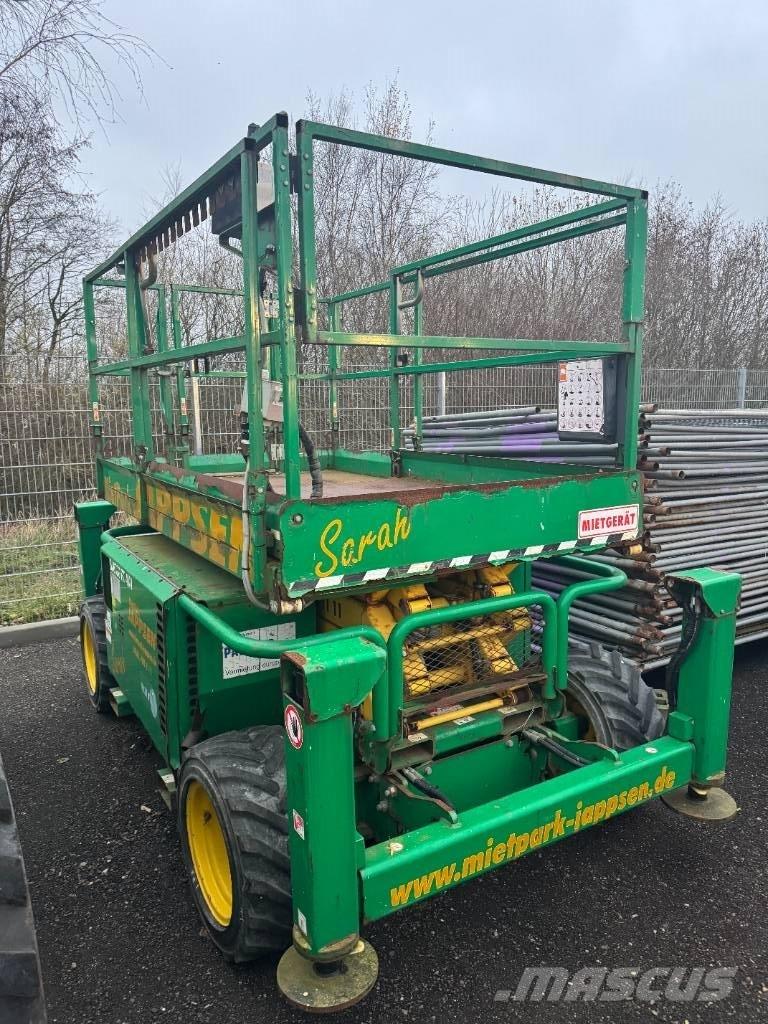 SkyJack SJ 6826 RT Plataformas tijera