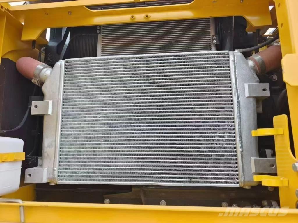 Komatsu 350-8 Excavadoras sobre orugas