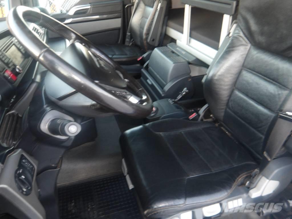 MAN TGX 35.560 8x4 Camiones para granja y transporte de granos