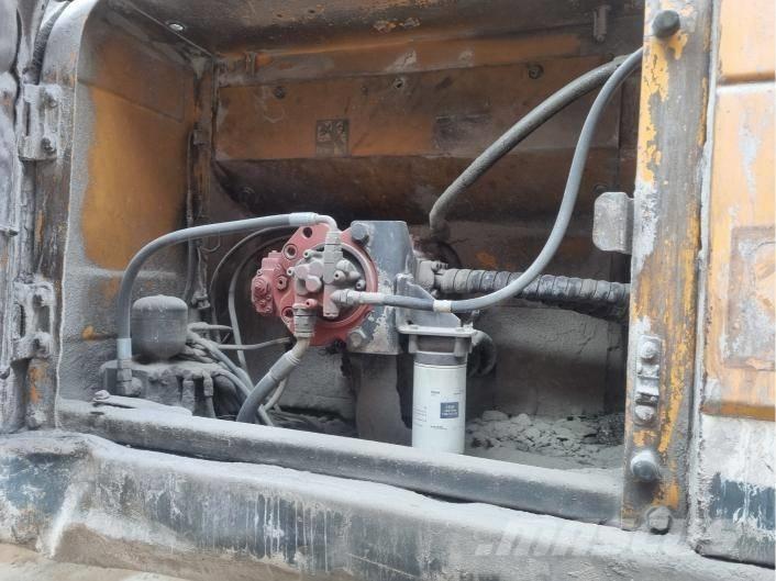 Hyundai Robex 300 LC Excavadoras sobre orugas