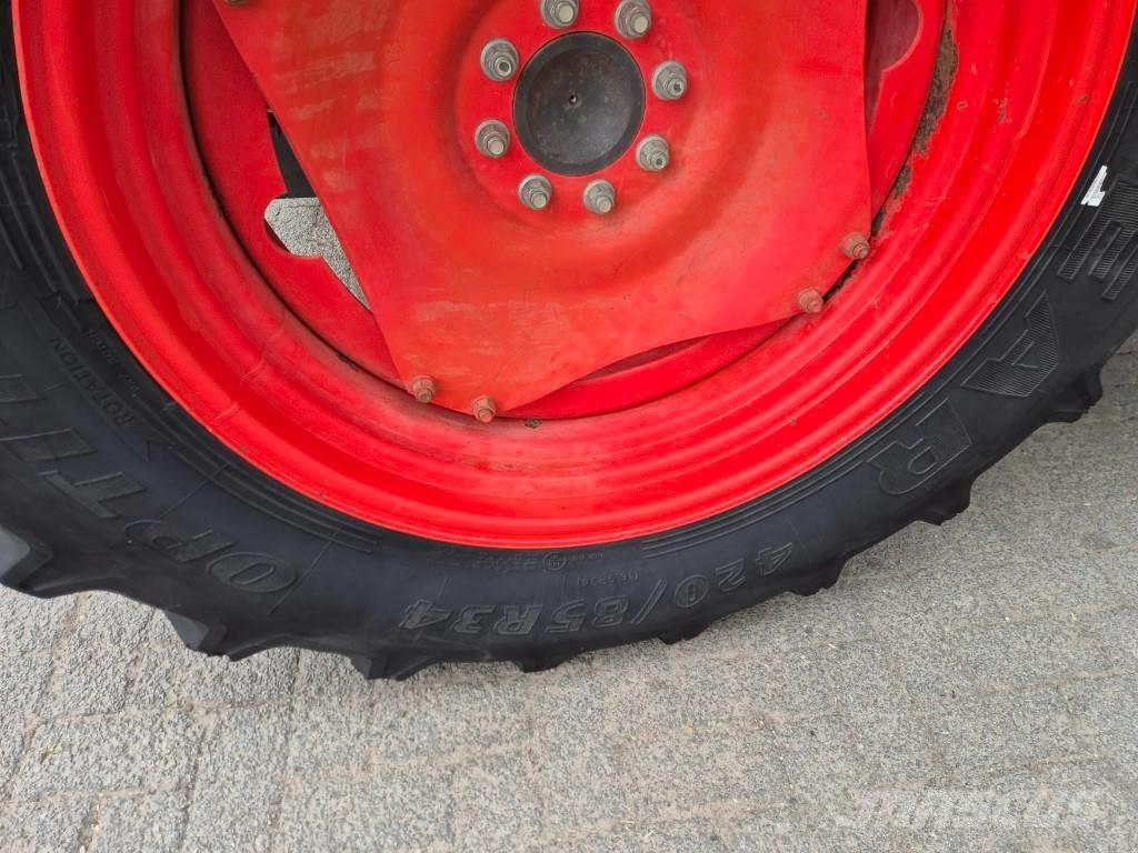 CLAAS Axos 330 CX Tractores