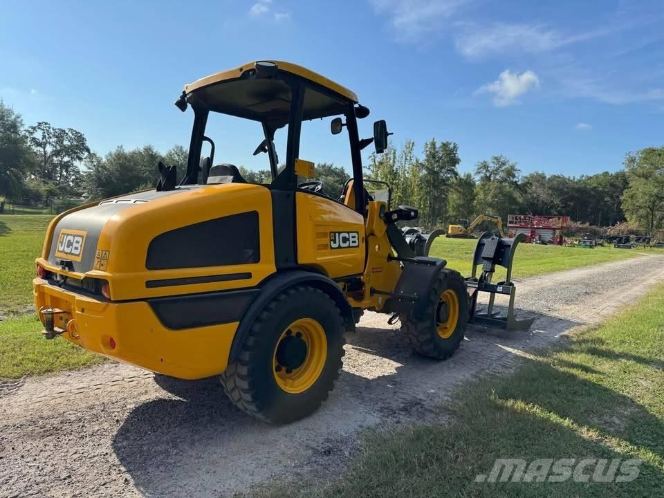 JCB 407 Cargadoras sobre ruedas