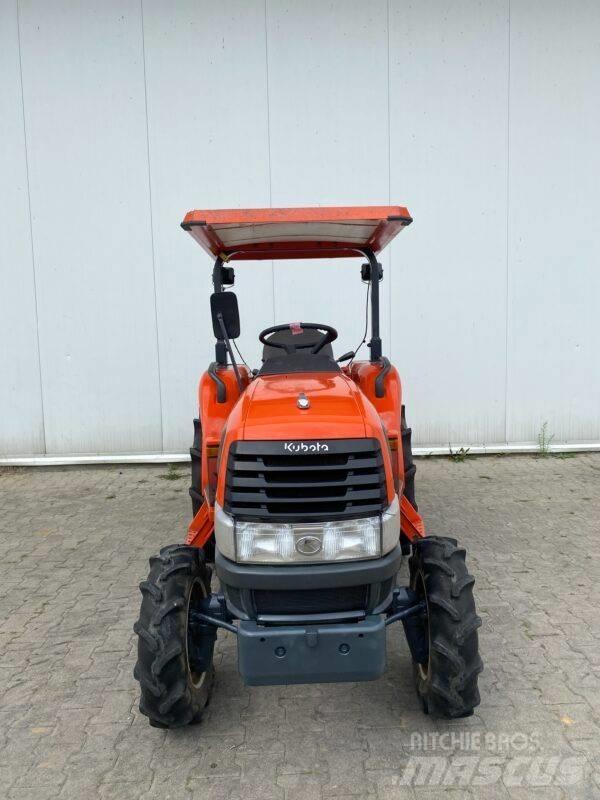 Kubota KL23 Tractores compactos