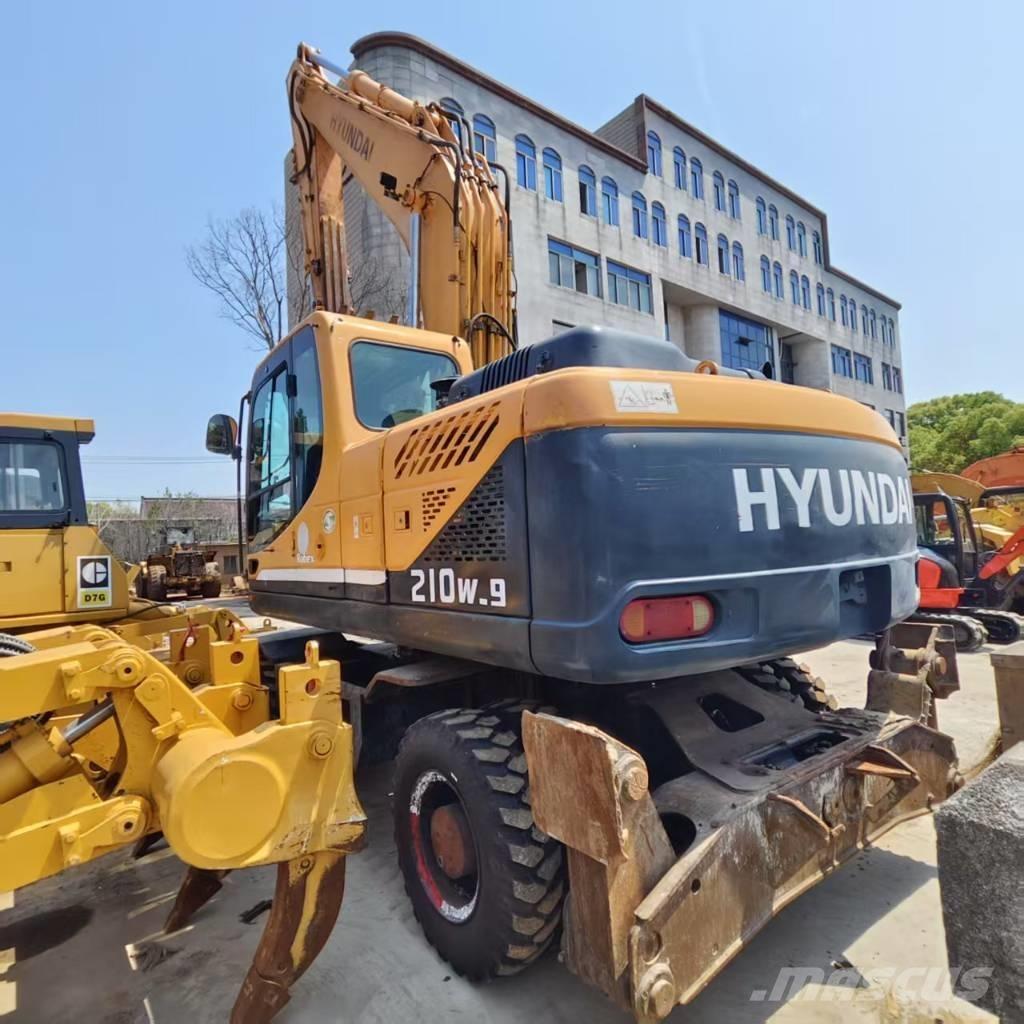 Hyundai R210W-9 Excavadoras de ruedas